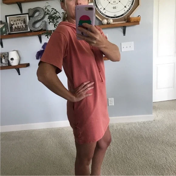 Coral/Rusty Color Hooded Tunic Dress - Picture 4 of 7